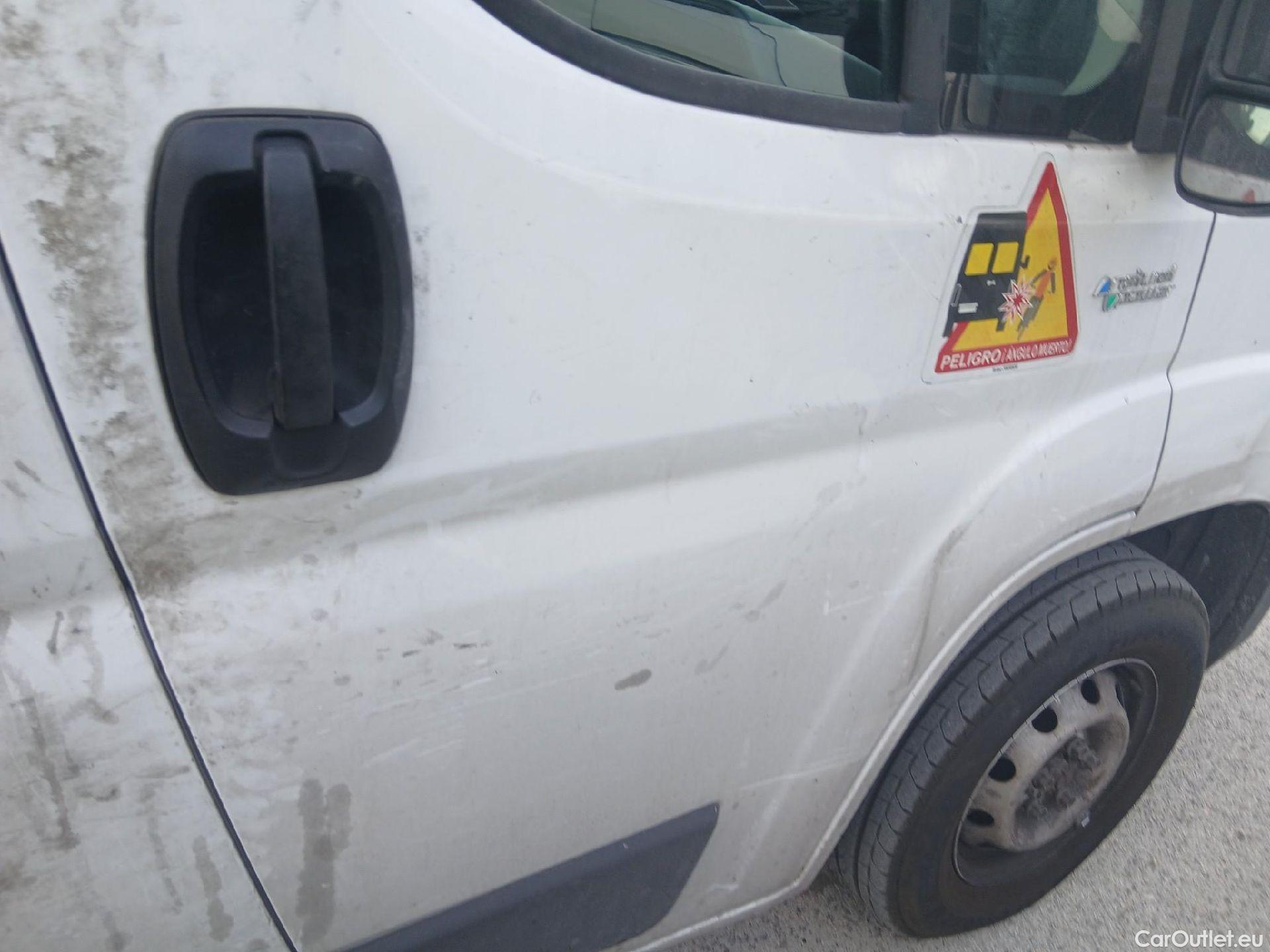  Fiat  Ducato FIAT  / 2014 / 4P / furgón Furgón 35 Medio 100kW Natural Power #51