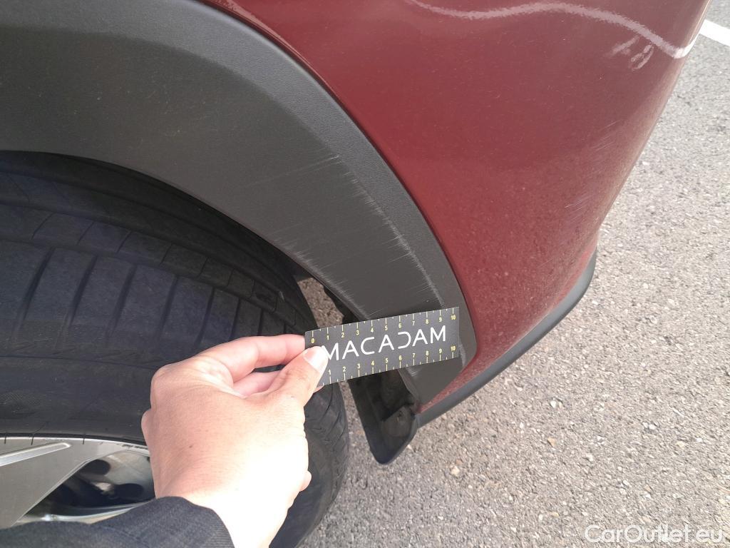  Toyota  RAV4 TOYOTA  / 2018 / 5P / todoterreno 2.5l 220H Luxury 4WD #17