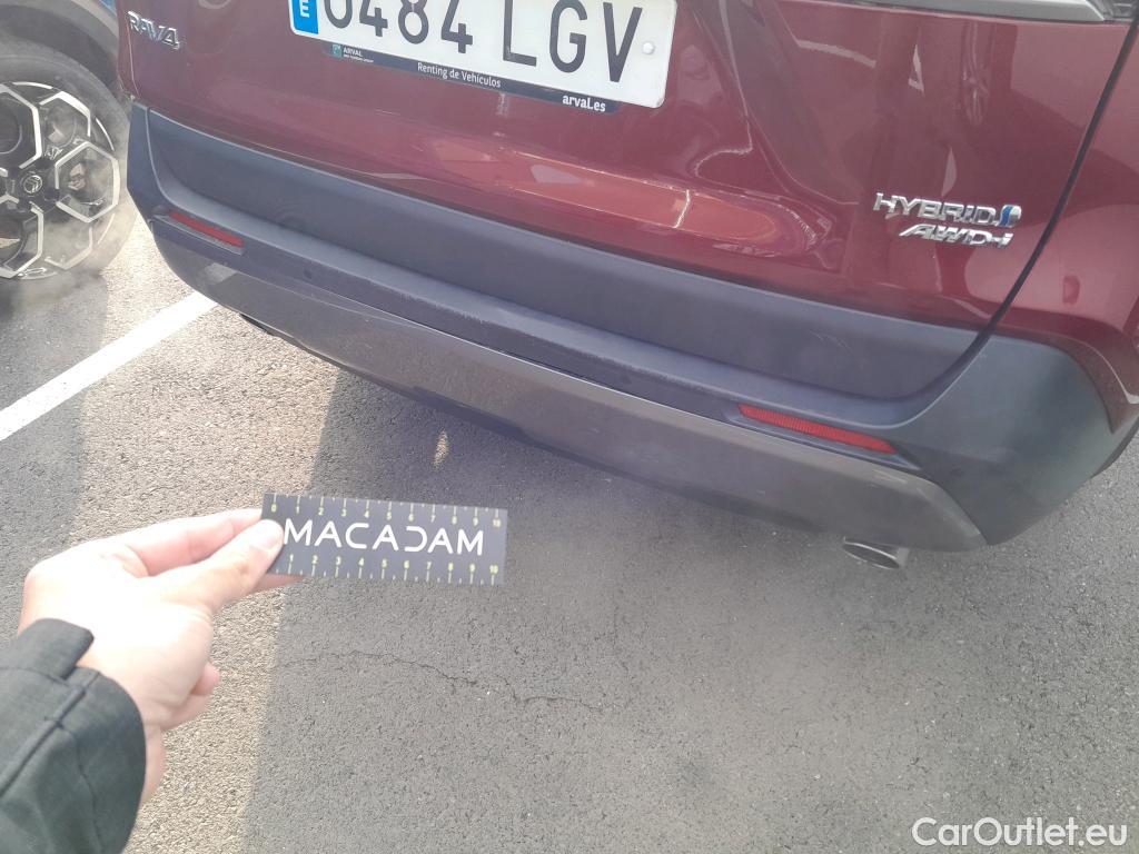  Toyota  RAV4 TOYOTA  / 2018 / 5P / todoterreno 2.5l 220H Luxury 4WD #9