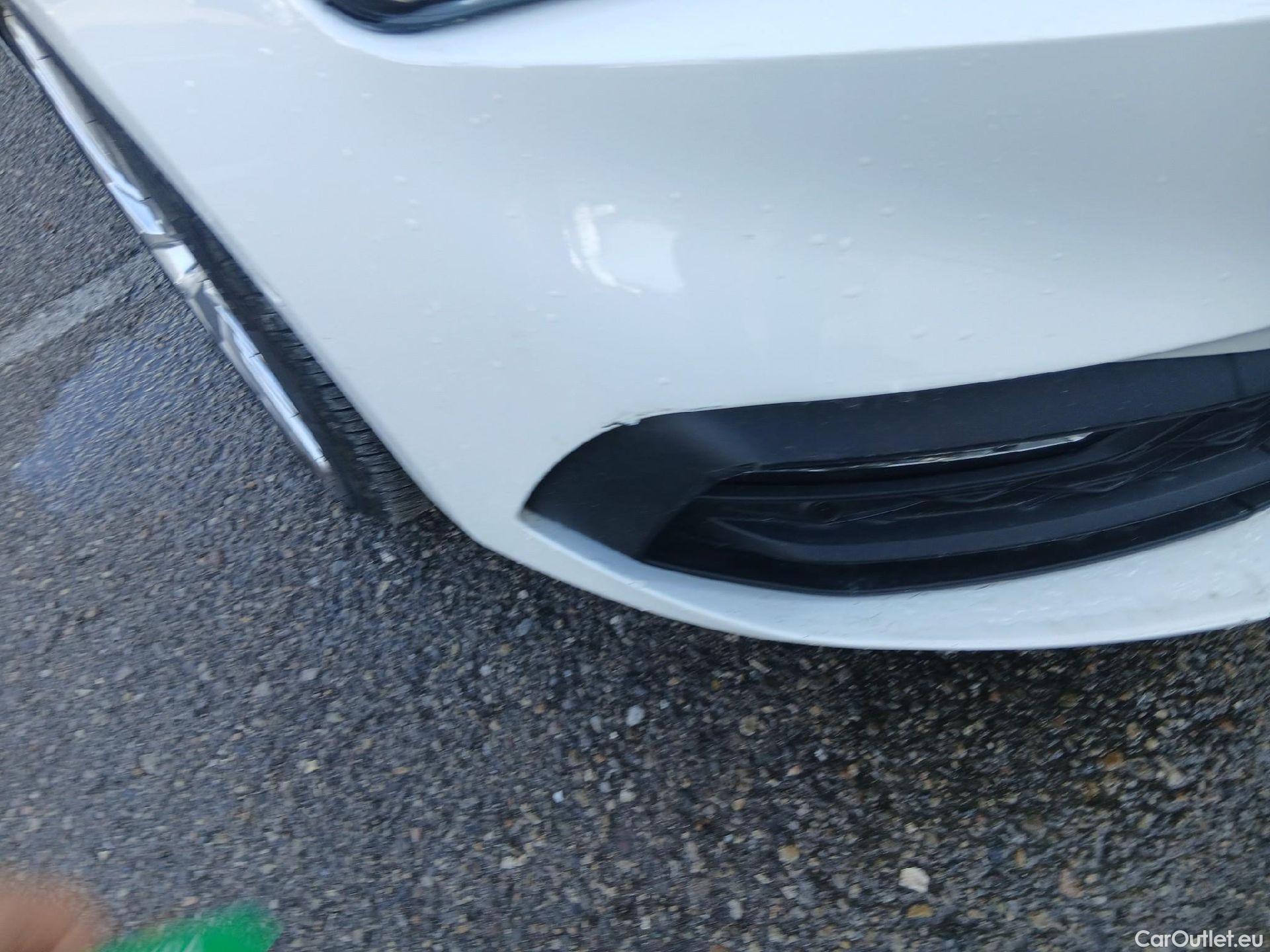  Seat  Leon SEAT Nuevo León / 2020 / 5P / familiar SP 1.4 e-Hybrid DSG S&S Xcellence Go L #3