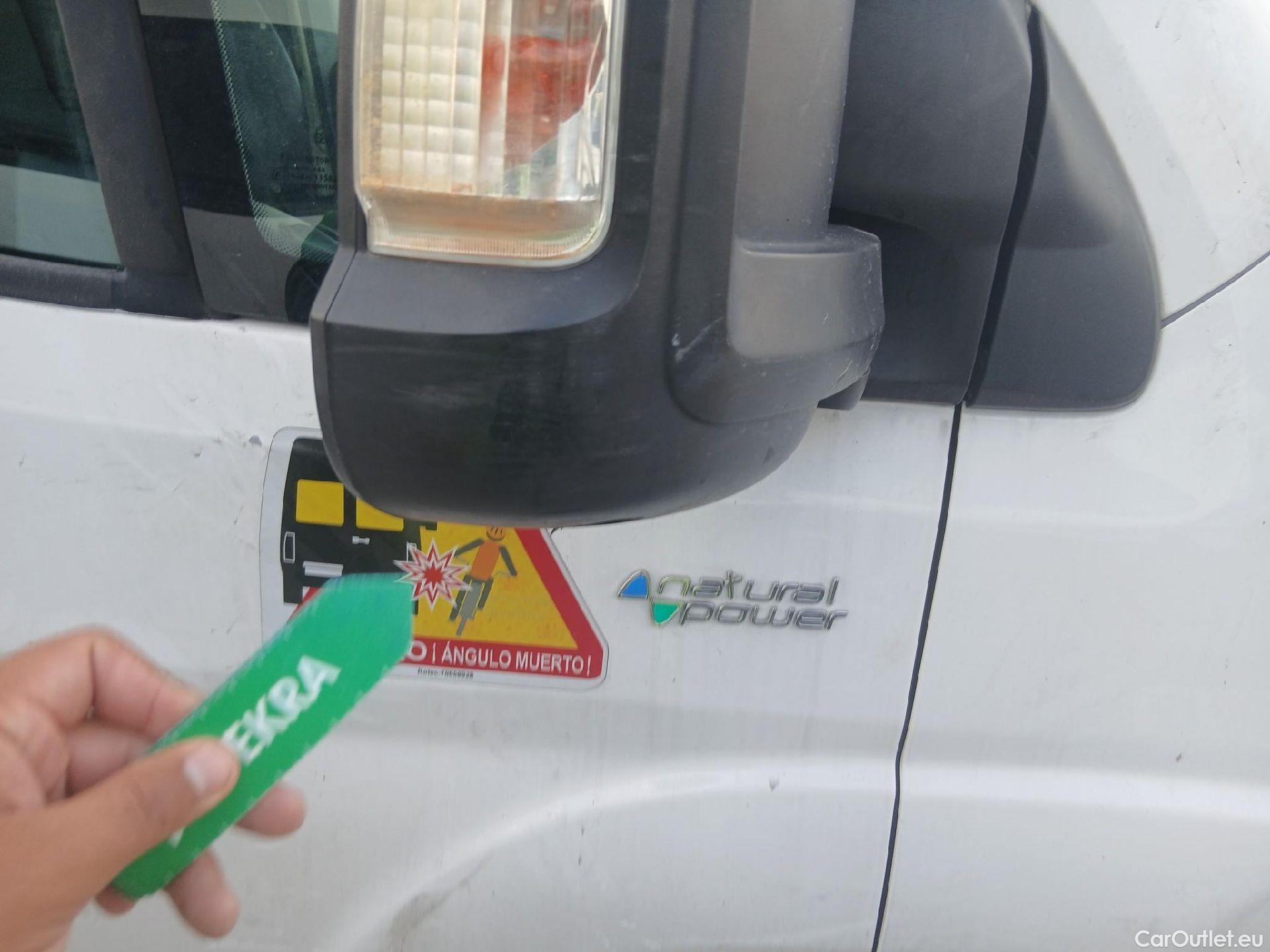  Fiat  Ducato FIAT  / 2014 / 4P / furgón Furgón 35 Medio 100kW Natural Power #57