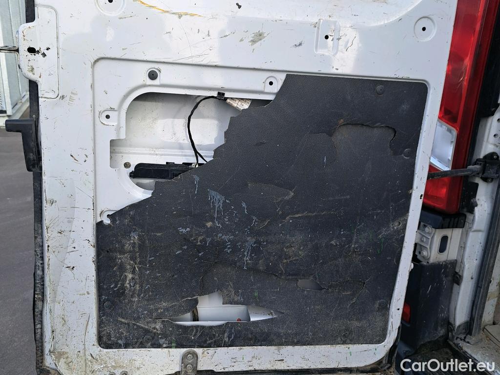  Citroen  Jumper CITROEN  / 2014 / 4P / furgón BlueHDi 103KW (140CV) Furgón 35L3H2 #83