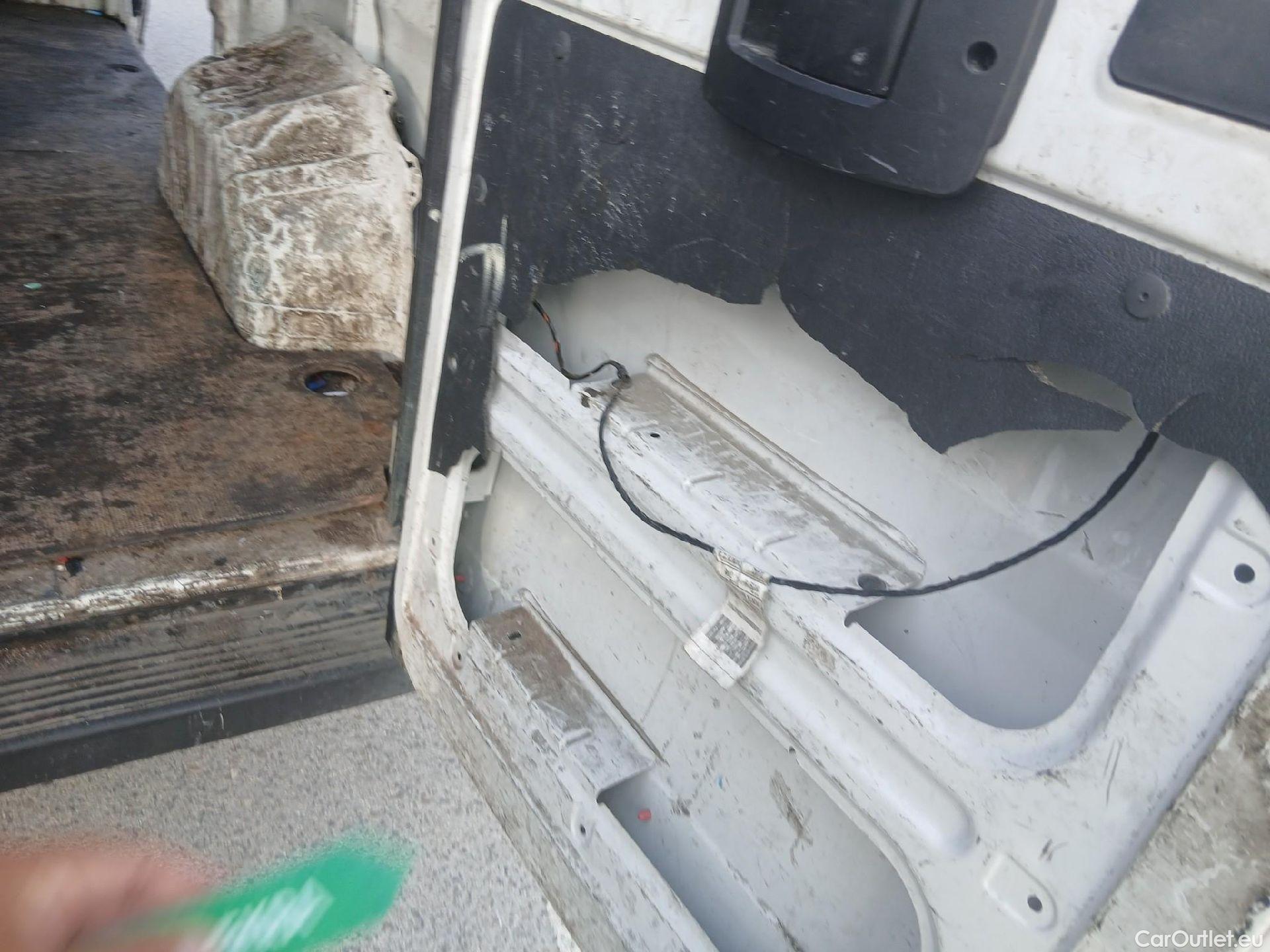  Fiat  Ducato FIAT  / 2014 / 4P / furgón Furgón 35 Medio 100kW Natural Power #6