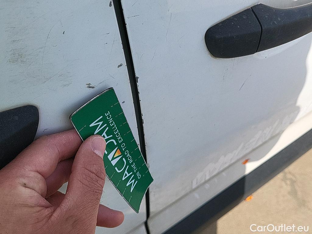  Citroen  Berlingo CITROEN  / 2018 / 3P / furgón derivado de turismo Talla M BlueHDi 100 CONTROL #34