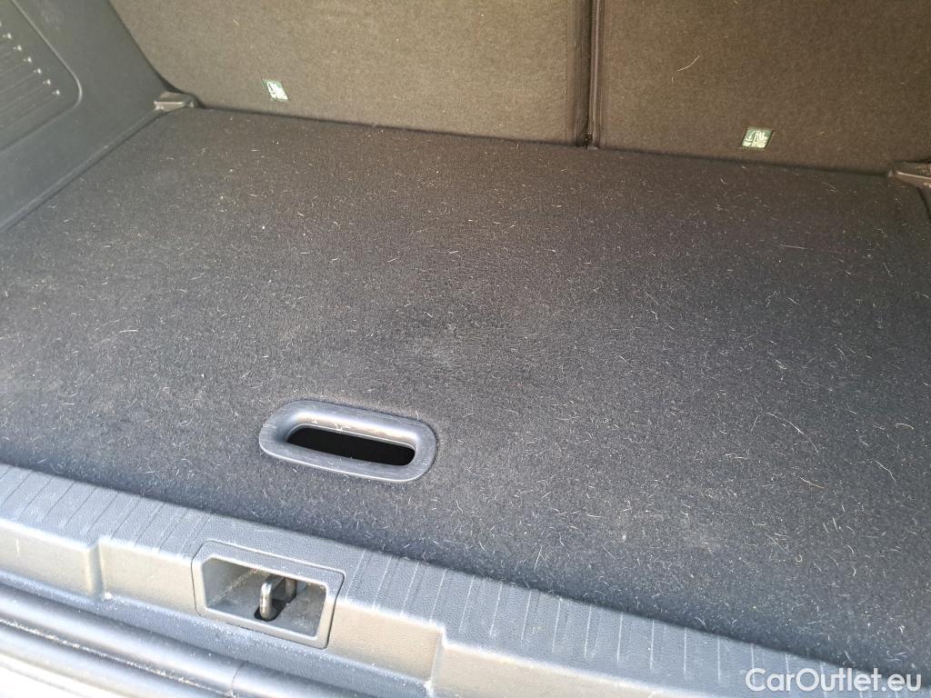  Renault  Captur RENAULT  / 2017 / 5P / crossover Zen TCe 66kW (90CV) -18 (CX) #9