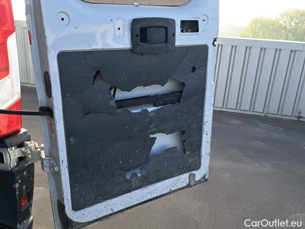  Citroen  Jumper CITROEN  / 2014 / 4P / furgón BlueHDi 103KW (140CV) Furgón 35L3H2 #79