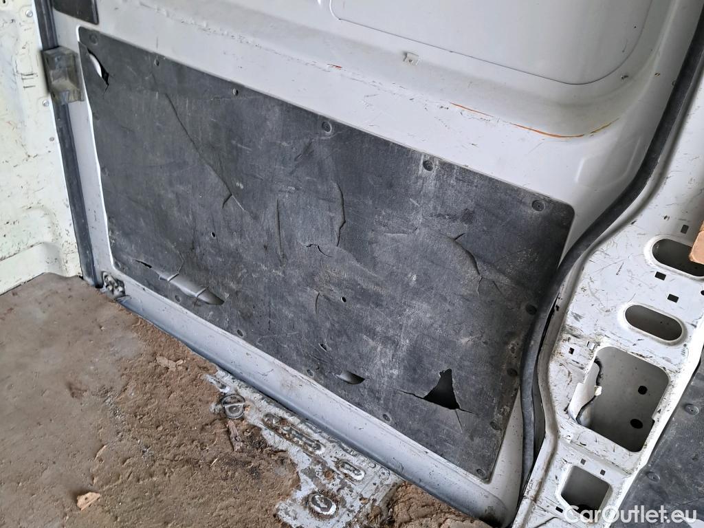  Citroen  Jumper CITROEN  / 2014 / 4P / furgón BlueHDi 103KW (140CV) Furgón 35L3H2 #81