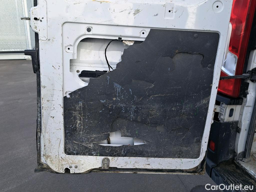  Citroen  Jumper CITROEN  / 2014 / 4P / furgón BlueHDi 103KW (140CV) Furgón 35L3H2 #82