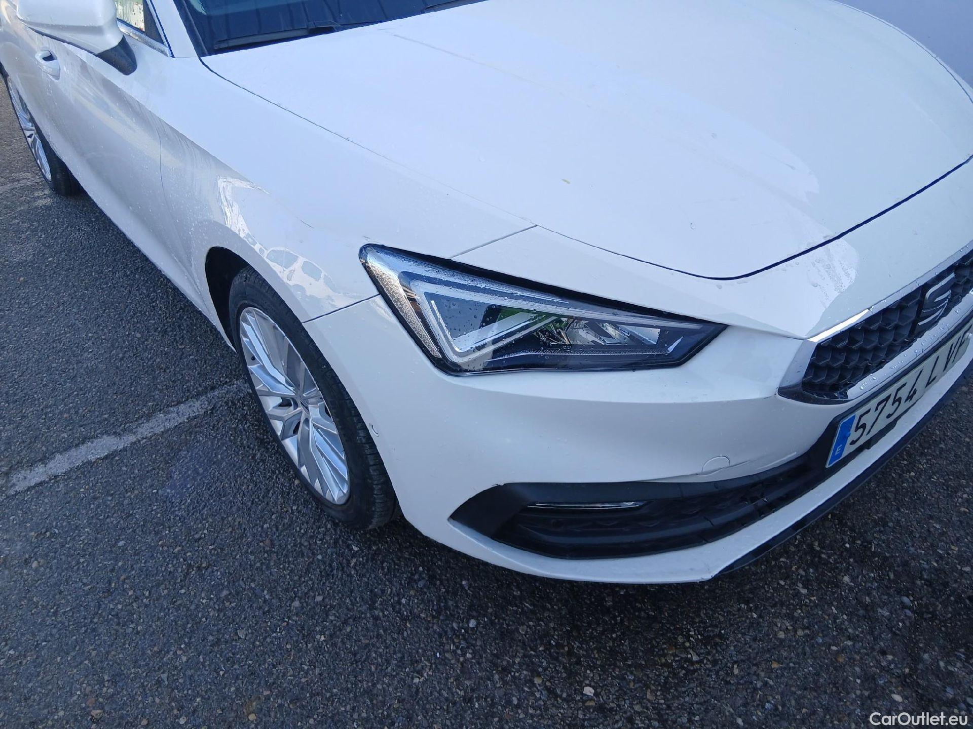  Seat  Leon SEAT Nuevo León / 2020 / 5P / familiar SP 1.4 e-Hybrid DSG S&S Xcellence Go L #1