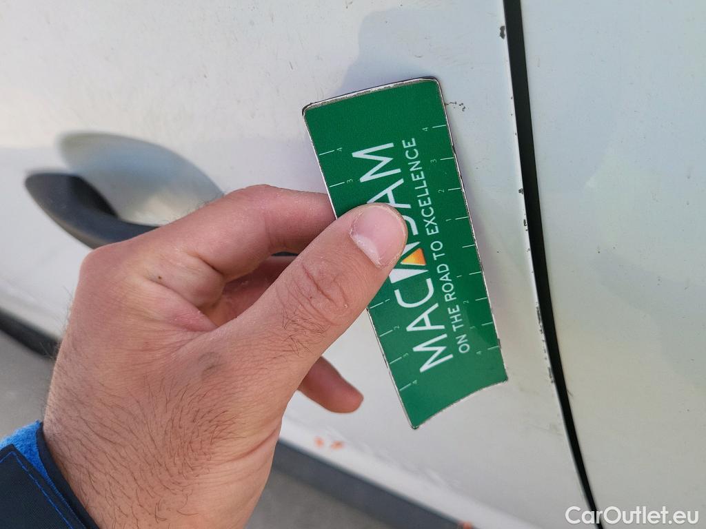  Citroen  Berlingo CITROEN  / 2018 / 3P / furgón derivado de turismo Talla M BlueHDi 100 CONTROL #32