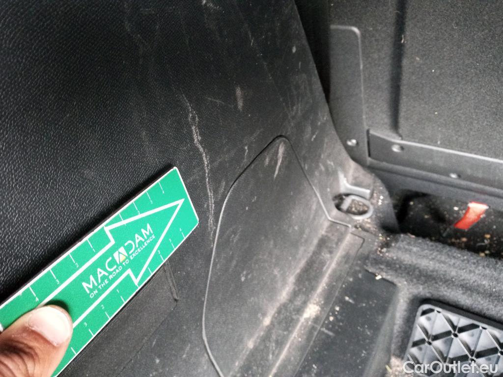  Peugeot  5008 PEUGEOT  / 2020 / 5P / todoterreno 1.5 BlueHDi 96kW (130CV) S&S GT #13