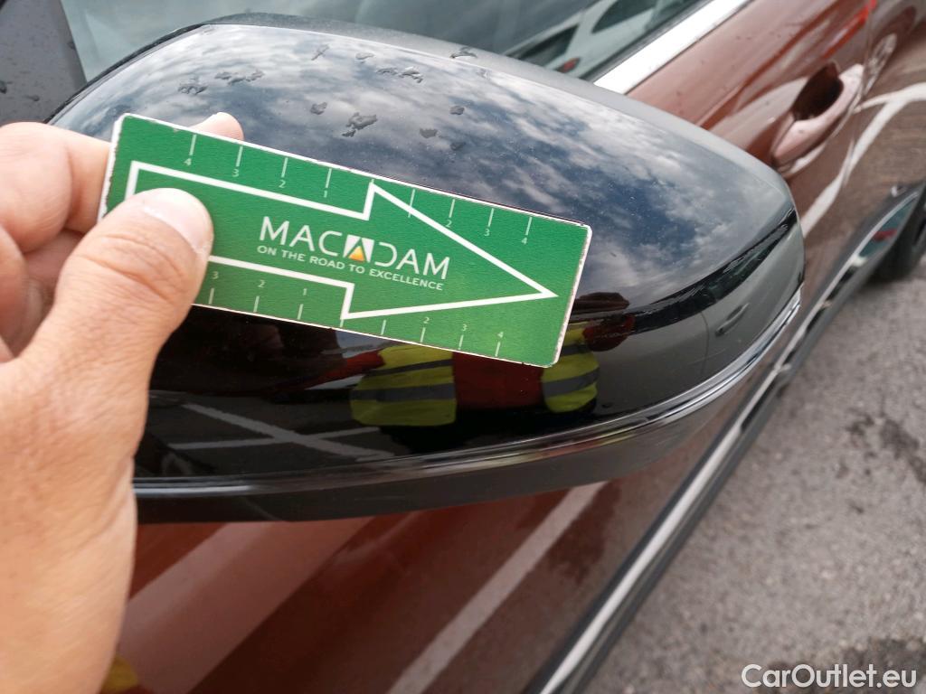  Peugeot  5008 PEUGEOT  / 2020 / 5P / todoterreno 1.5 BlueHDi 96kW (130CV) S&S GT #24