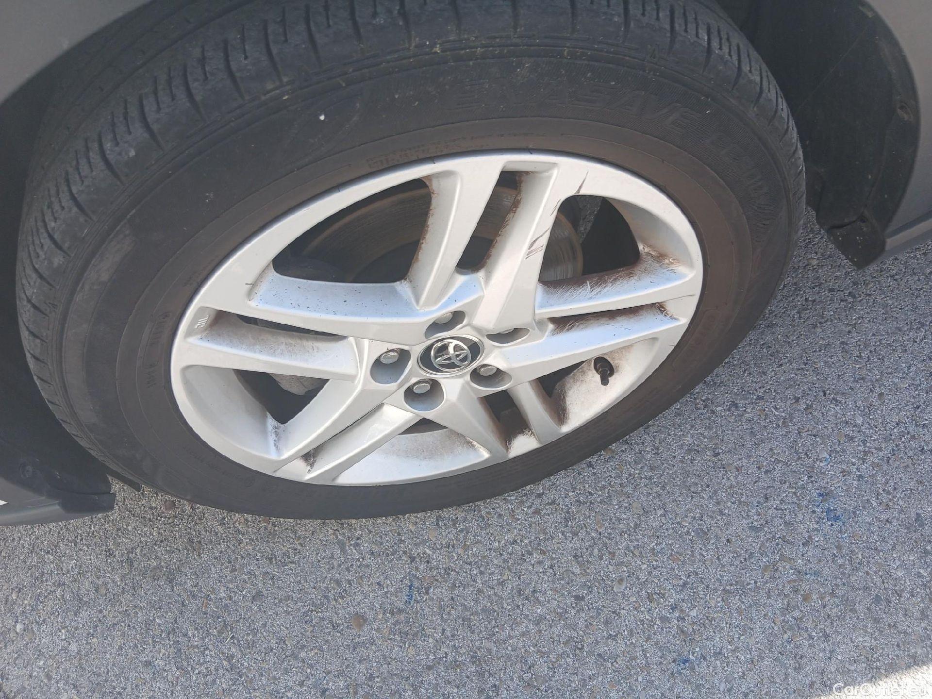  Toyota  C-HR TOYOTA  / 2019 / 5P / todoterreno 1.8 125H Active #15