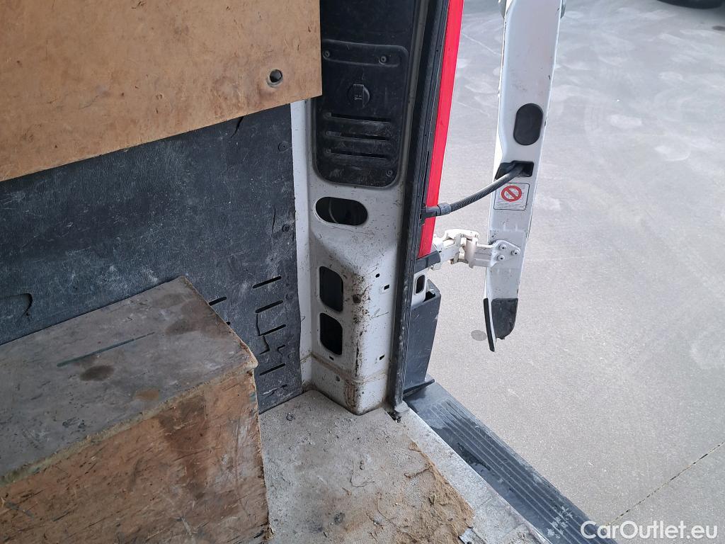  Citroen  Jumper CITROEN  / 2014 / 4P / furgón BlueHDi 103KW (140CV) Furgón 35L3H2 #4