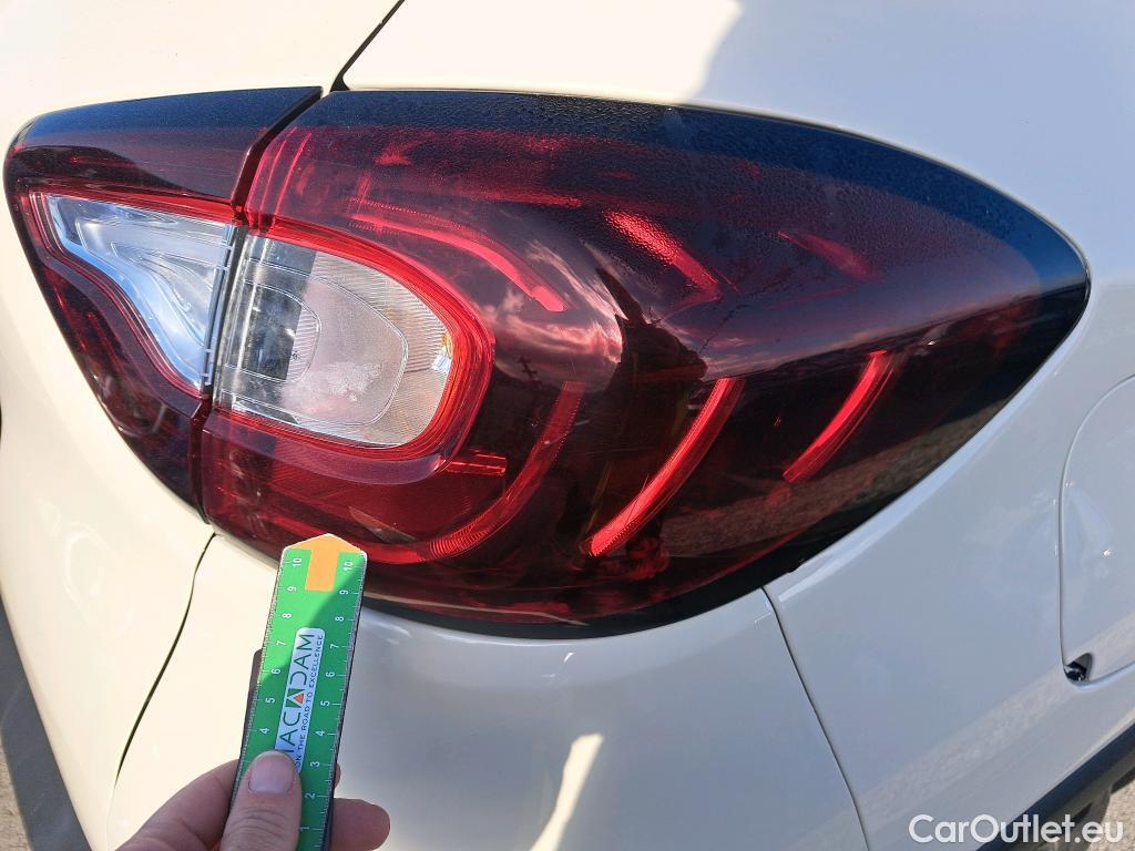  Renault  Captur RENAULT  / 2017 / 5P / crossover Zen TCe 66kW (90CV) -18 (CX) #31