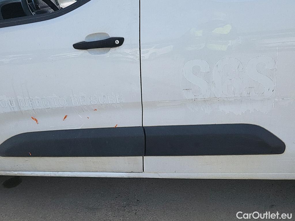  Citroen  Berlingo CITROEN  / 2018 / 3P / furgón derivado de turismo Talla M BlueHDi 100 CONTROL #25