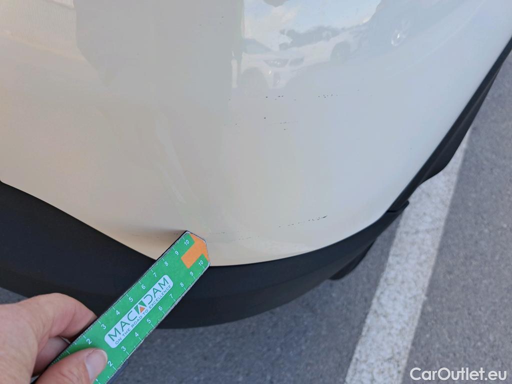  Renault  Captur RENAULT  / 2017 / 5P / crossover Zen TCe 66kW (90CV) -18 (CX) #26