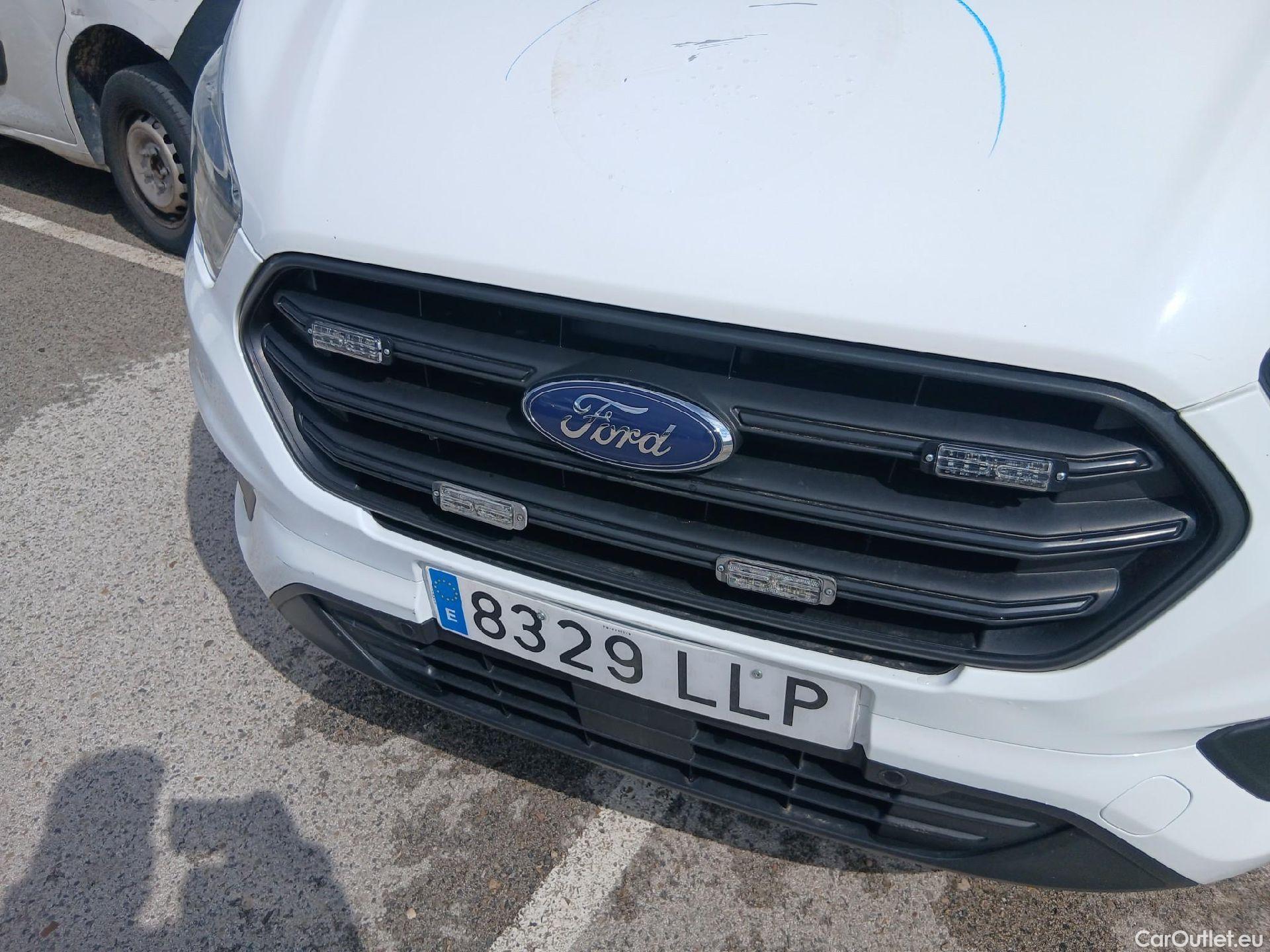  Ford  Transit FORD  Custom / 2012 / 4P / combi Kombi 2.0 TDCI 96kW 320 L2 Trend MHEV #7