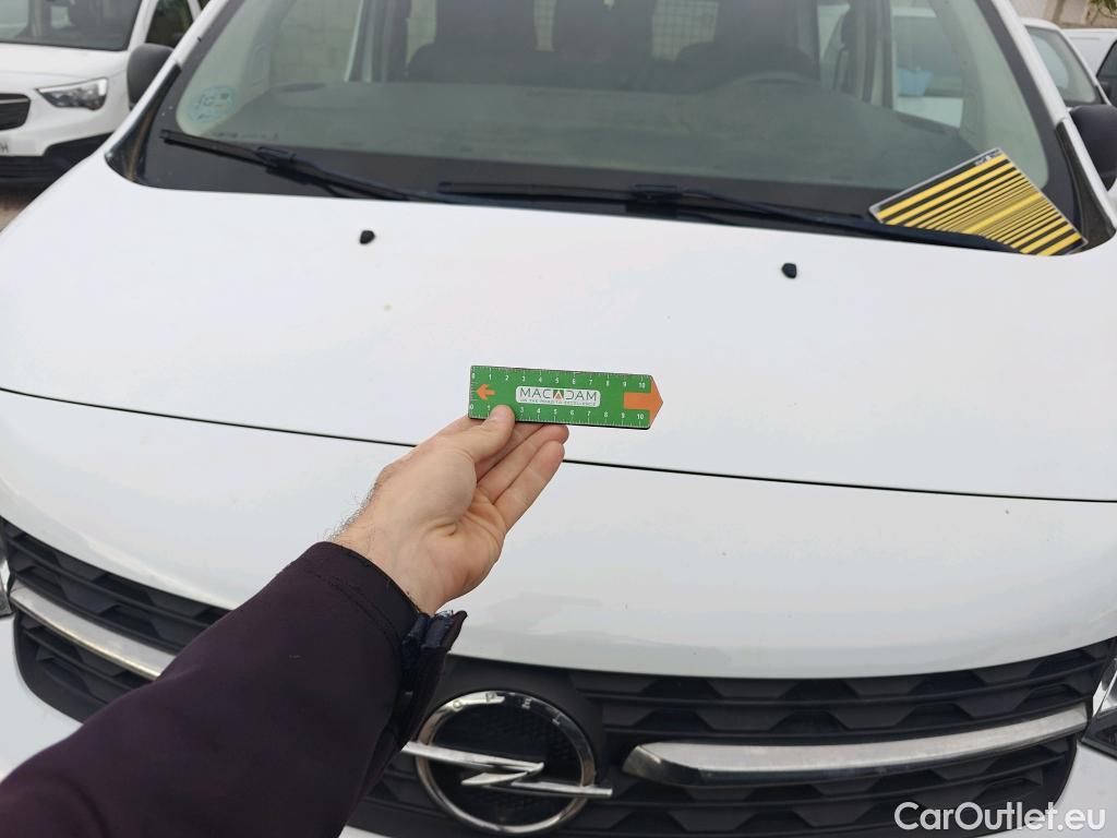  Opel  Vivaro OPEL  / 2019 / 4P / furgón 1.5 D 88kW (120CV) M Std Express M.P. DC #92