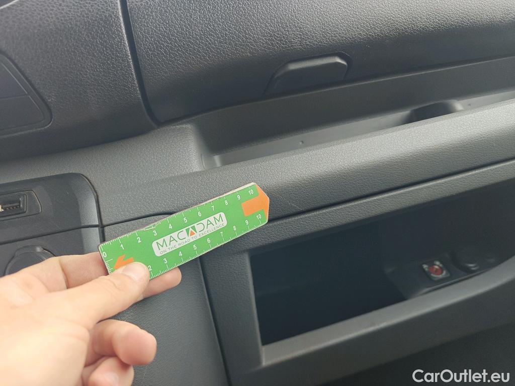  Opel  Vivaro OPEL  / 2019 / 4P / furgón 1.5 D 88kW (120CV) M Std Express M.P. DC #59