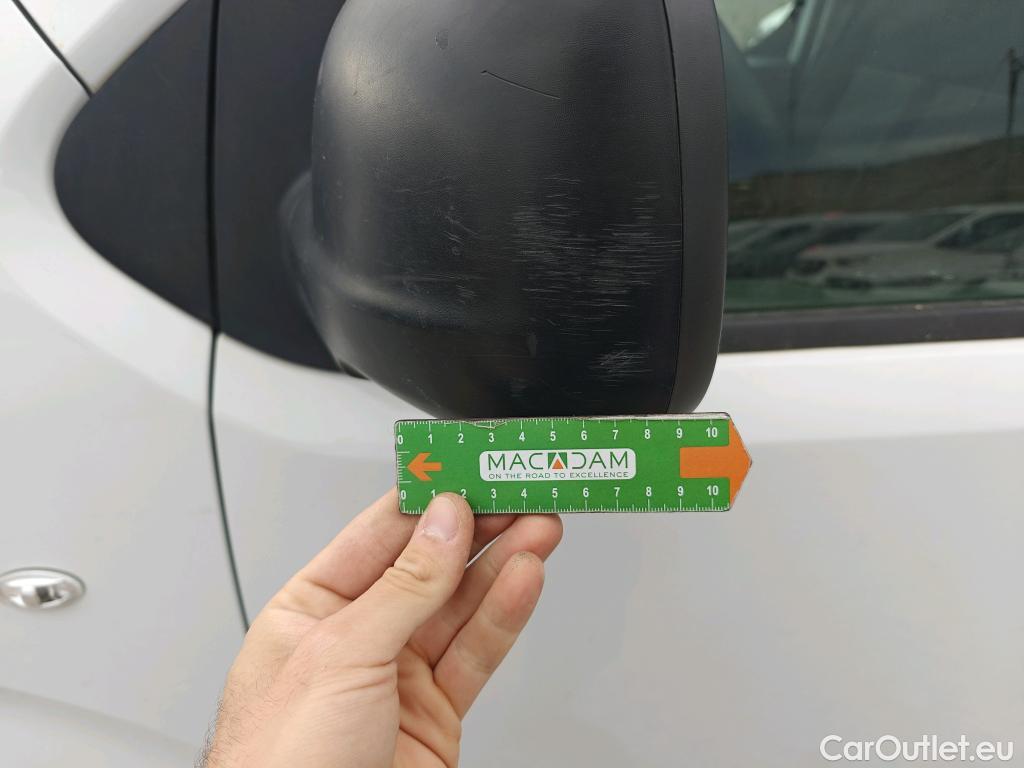  Opel  Vivaro OPEL  / 2019 / 4P / furgón 1.5 D 88kW (120CV) M Std Express M.P. DC #94