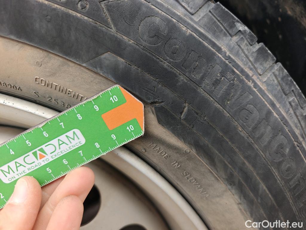  Opel  Vivaro OPEL  / 2019 / 4P / furgón 1.5 D 88kW (120CV) M Std Express M.P. DC #44