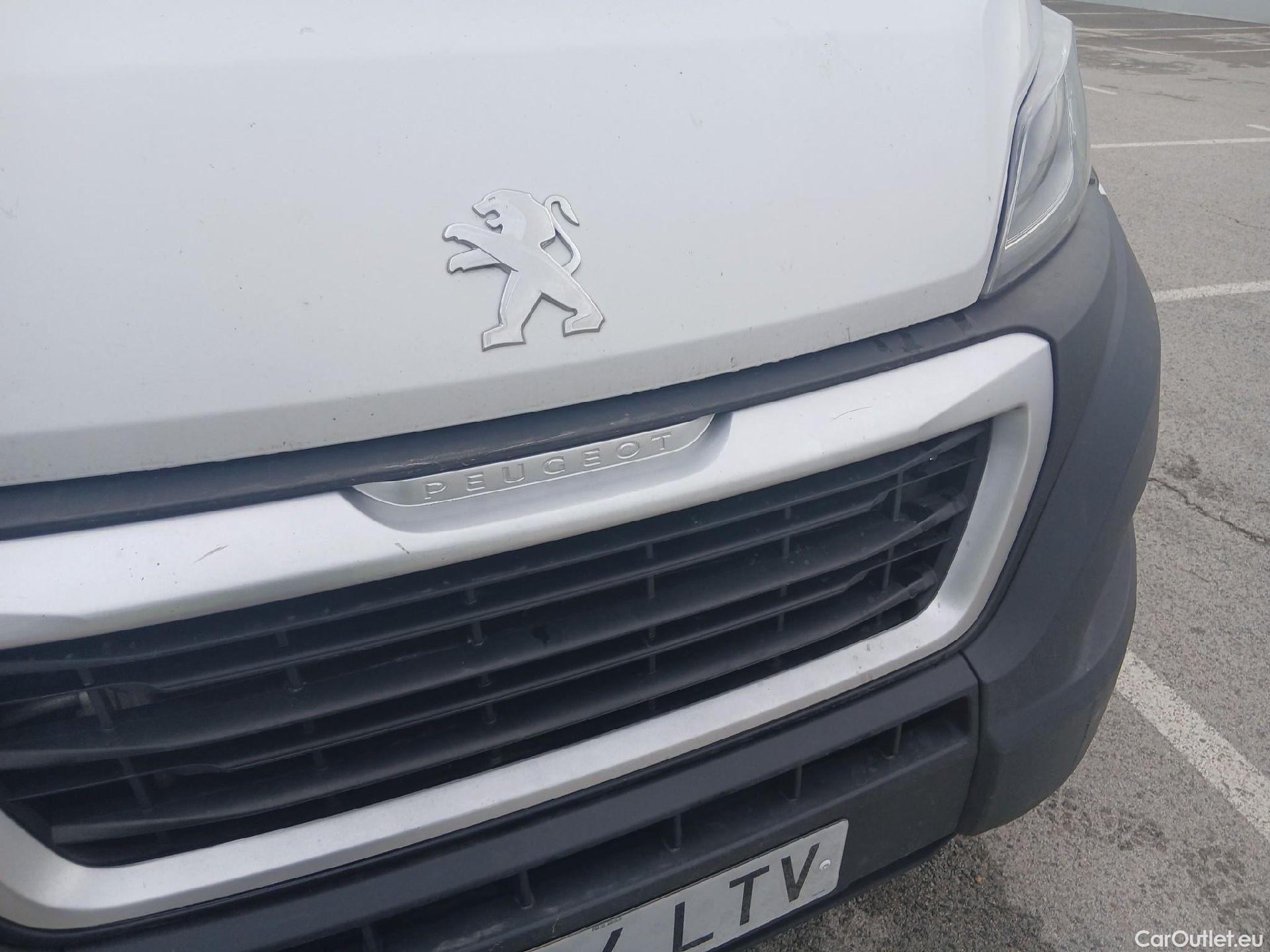  Peugeot  Boxer PEUGEOT  / 2014 / 4P / furgón Pack 335 L3 H2 BHDI 103kW (140CV) S&S #16