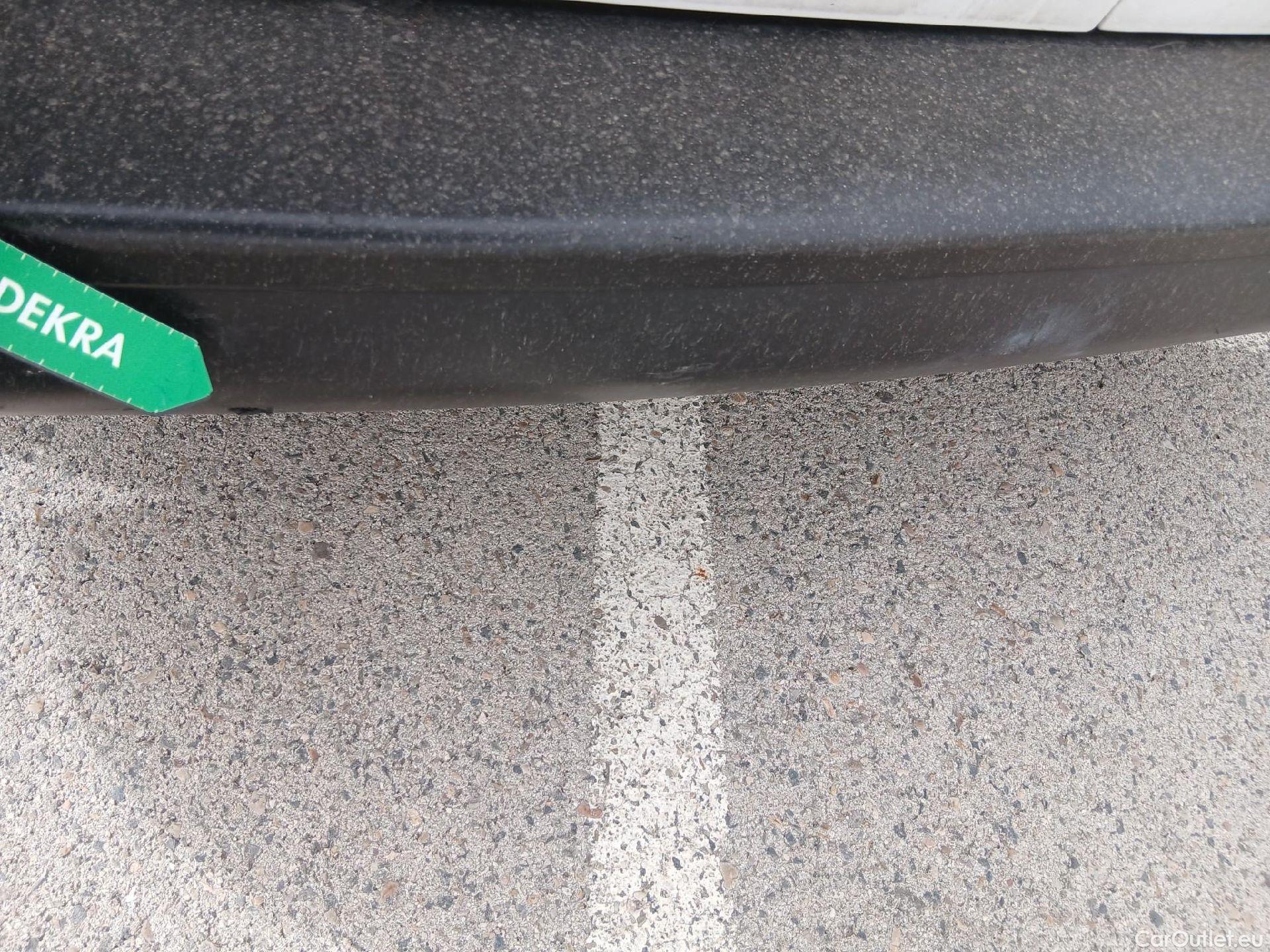  Opel  Vivaro OPEL  / 2019 / 4P / furgón 1.5 Diésel 74kW(100CV)M Std Exp #24