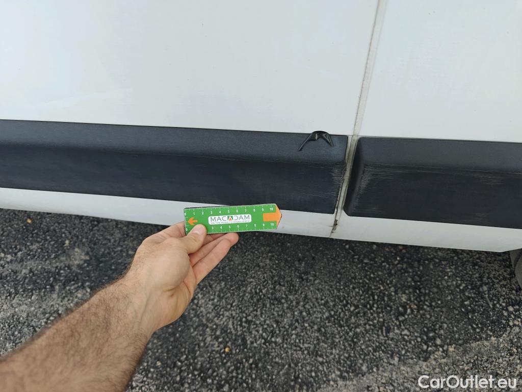  Nissan  NV400 NISSAN  / 2011 / 4P / furgón L2H2 3,5T 2.3dCi 99kW FWD Comfort #ISOTERMO# #80