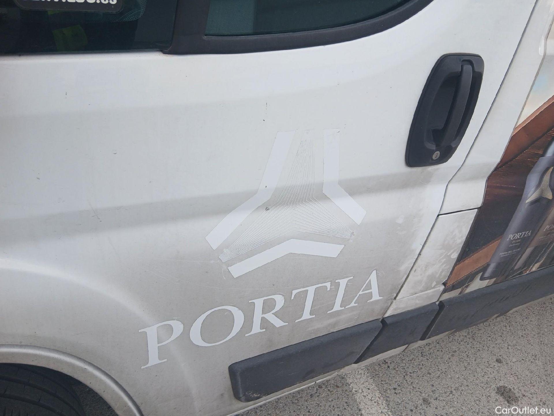  Peugeot  Boxer PEUGEOT  / 2014 / 4P / furgón Pack 335 L3 H2 BHDI 103kW (140CV) S&S #24