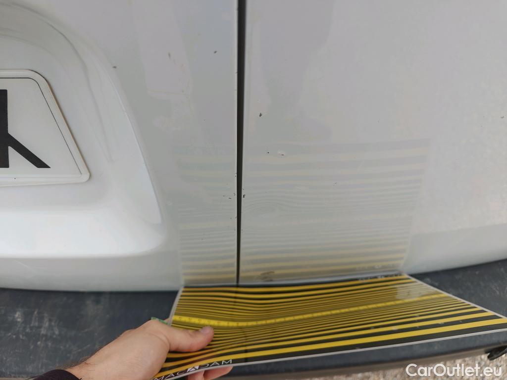  Opel  Vivaro OPEL  / 2019 / 4P / furgón 1.5 D 88kW (120CV) M Std Express M.P. DC #27