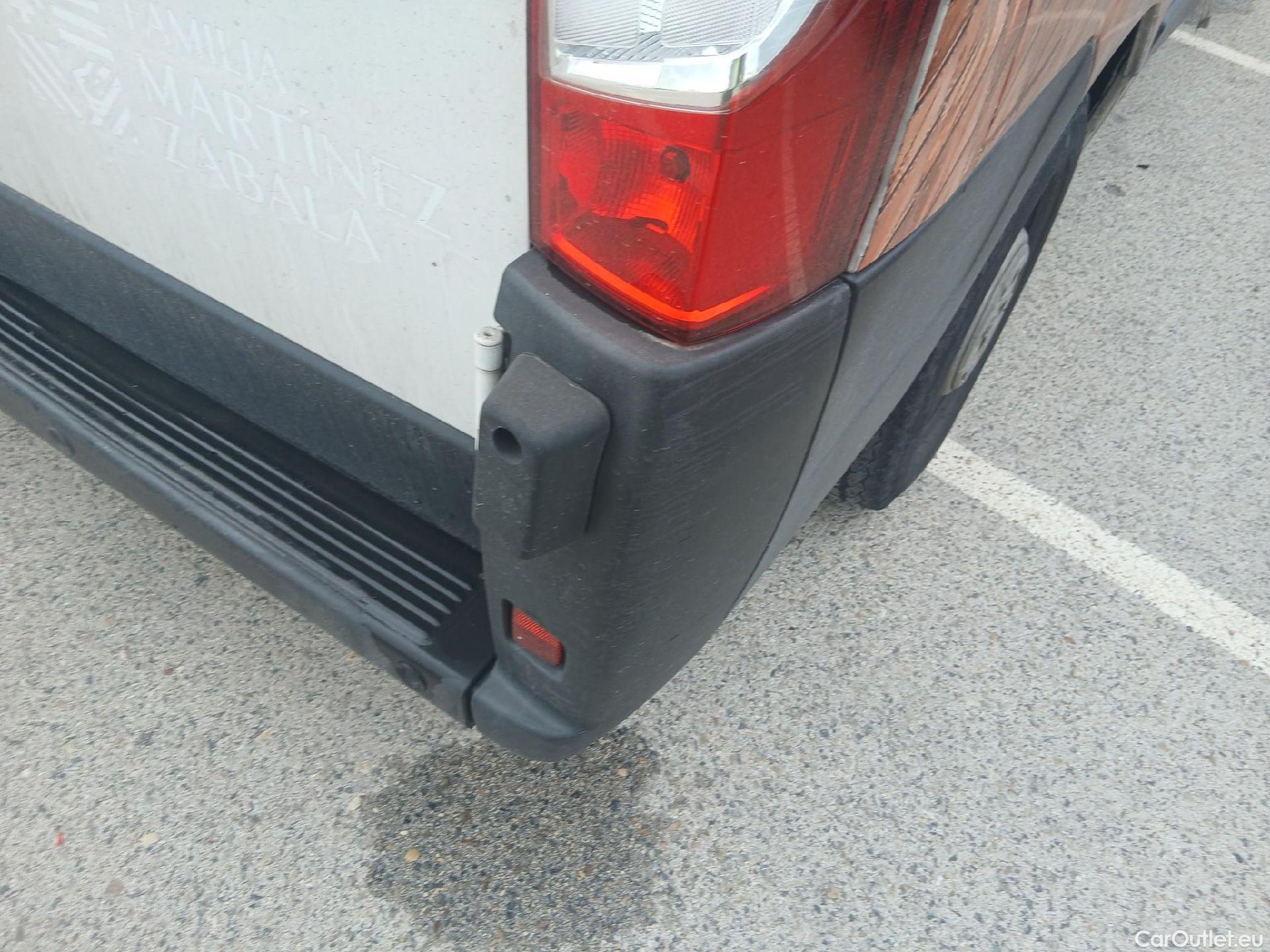  Peugeot  Boxer PEUGEOT  / 2014 / 4P / furgón Pack 335 L3 H2 BHDI 103kW (140CV) S&S #40