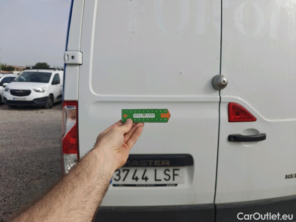  Renault  Master RENAULT  / 2019 / 4P / furgón Furgón T L2H2 3500 Bl dCi 100kW (135CV) #29