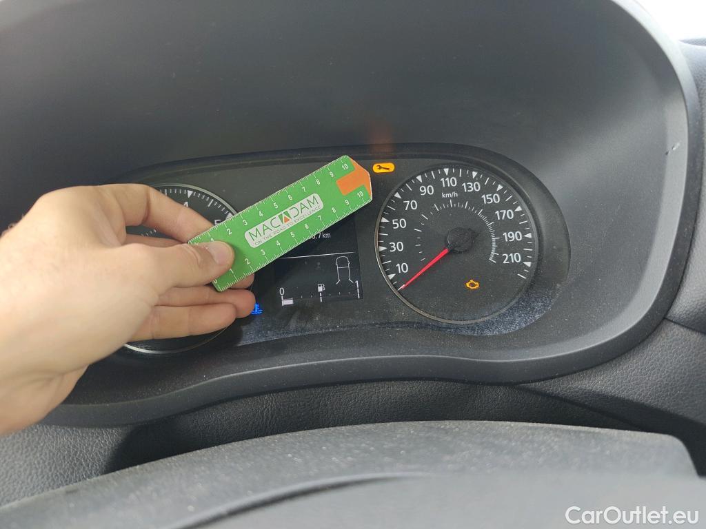  Nissan  NV400 NISSAN  / 2011 / 4P / furgón L2H2 3,5T 2.3dCi 99kW FWD Comfort #ISOTERMO# #99