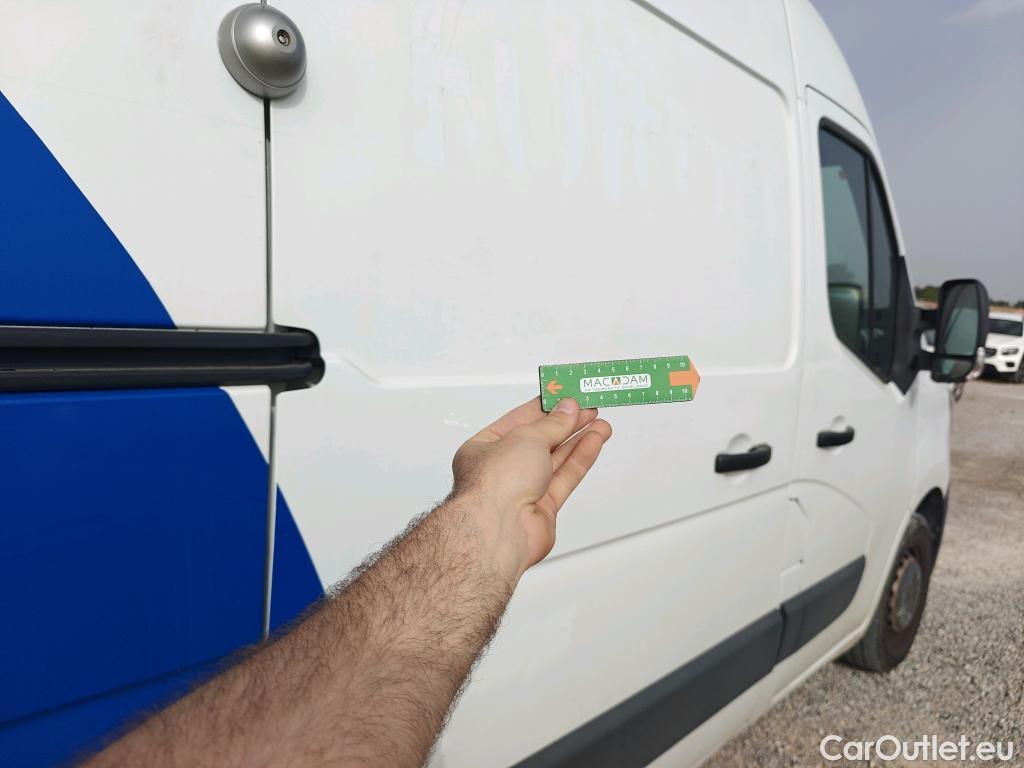  Renault  Master RENAULT  / 2019 / 4P / furgón Furgón T L2H2 3500 Bl dCi 100kW (135CV) #68