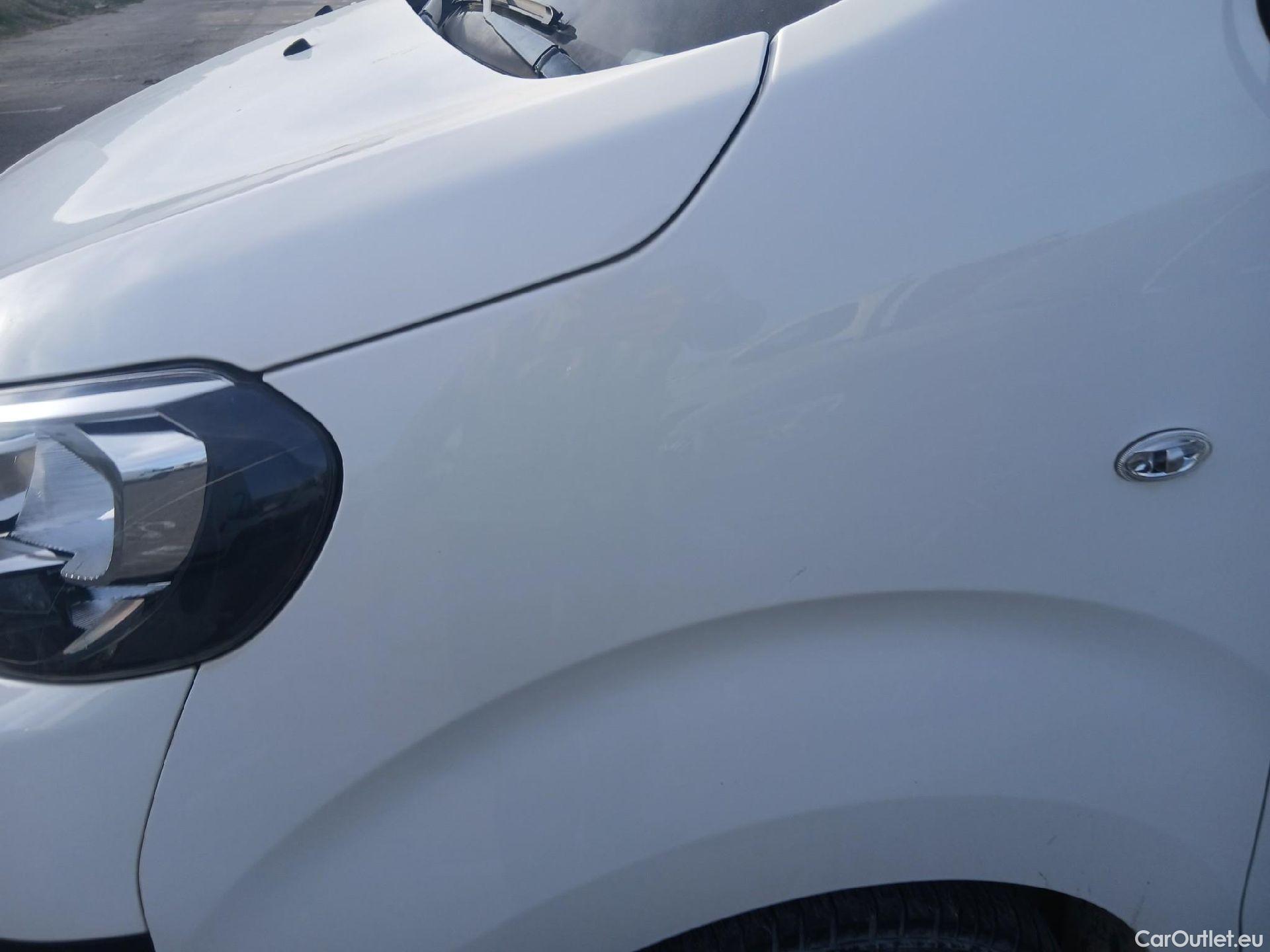  Peugeot  Expert PEUGEOT  / 2016 / 4P / furgón Furgón Premium 2.0 BlueHDi 120 Standard #3