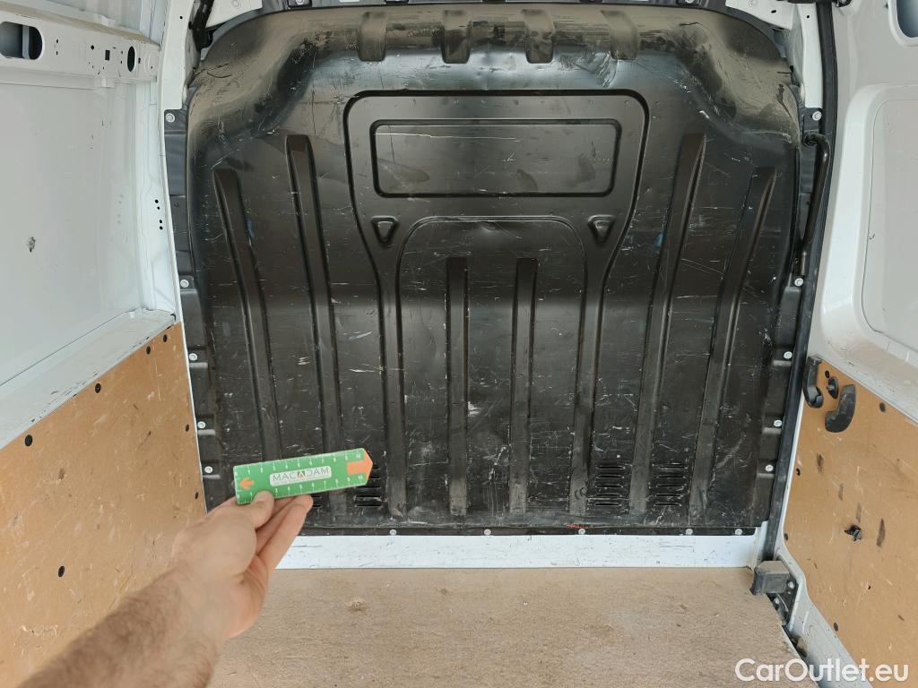  Renault  Master RENAULT  / 2019 / 4P / furgón Furgón T L2H2 3500 Bl dCi 100kW (135CV) #25