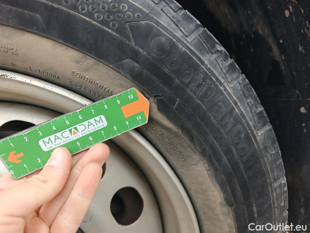  Opel  Vivaro OPEL  / 2019 / 4P / furgón 1.5 D 88kW (120CV) M Std Express M.P. DC #43