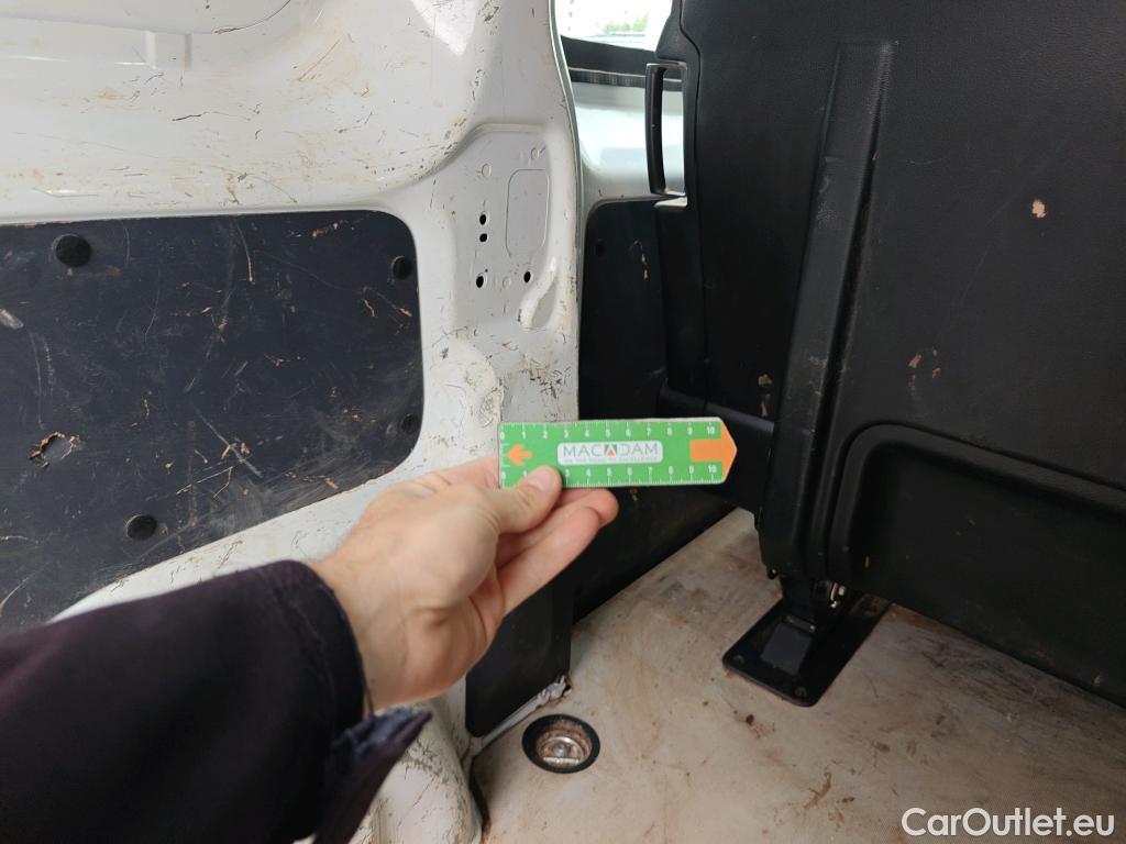  Opel  Vivaro OPEL  / 2019 / 4P / furgón 1.5 D 88kW (120CV) M Std Express M.P. DC #7