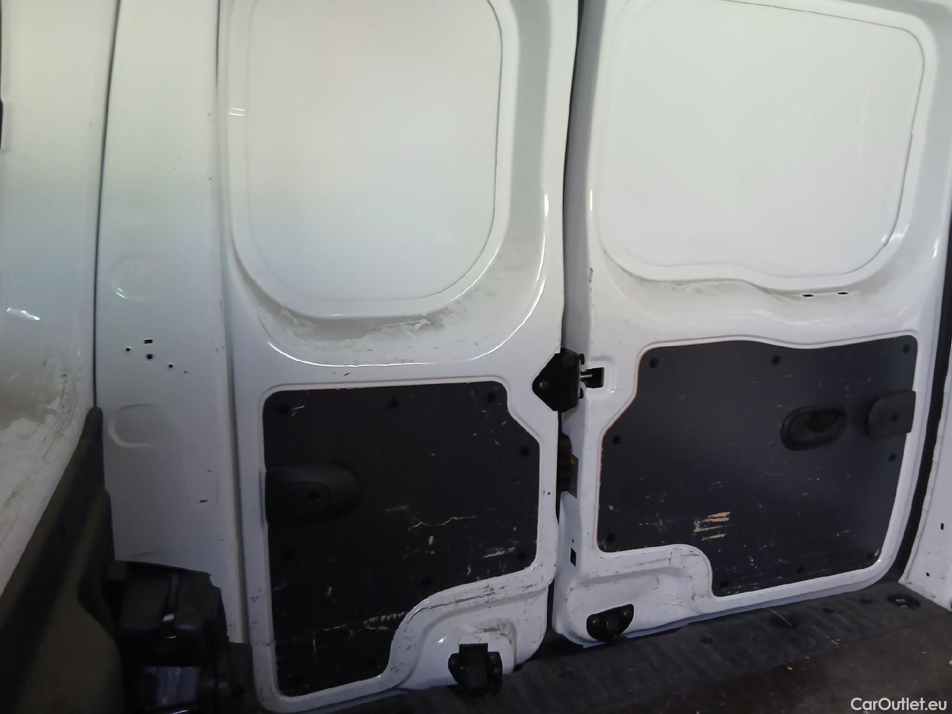  Renault  Kangoo RENAULT  Furgón/2013/3P/furgón derivado de turismo Profesional dCi 55 kW (75 CV) #29