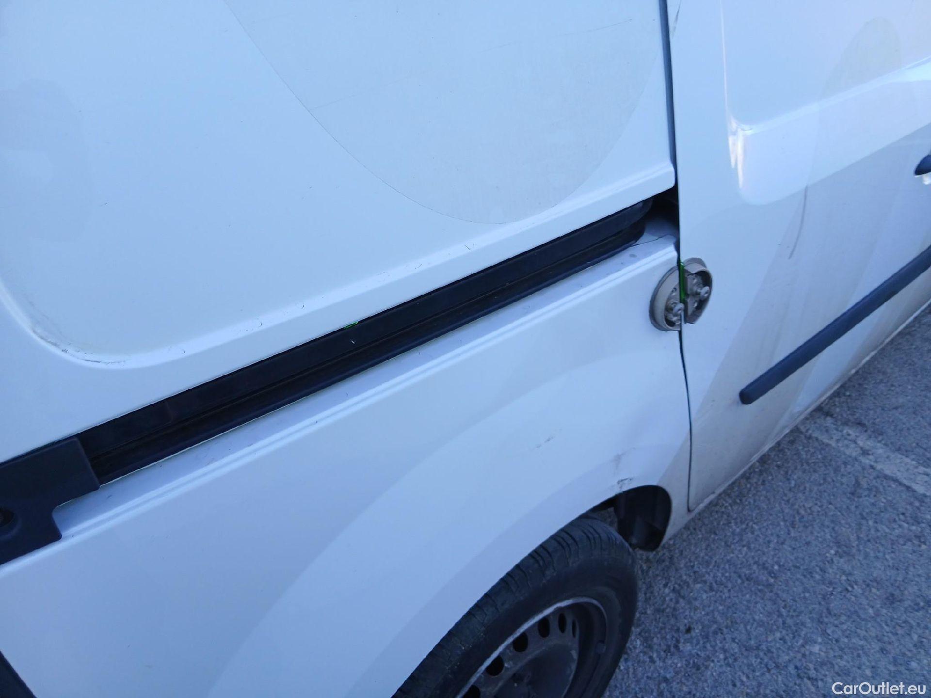  Renault  Kangoo RENAULT  Furgón/2013/3P/furgón derivado de turismo Profesional dCi 55 kW (75 CV) #19