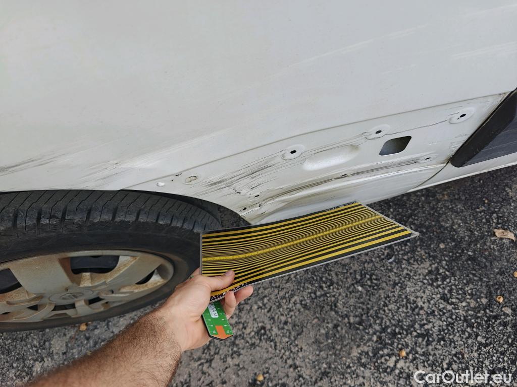  Nissan  NV400 NISSAN  / 2011 / 4P / furgón L2H2 3,5T 2.3dCi 99kW FWD Comfort #ISOTERMO# #4