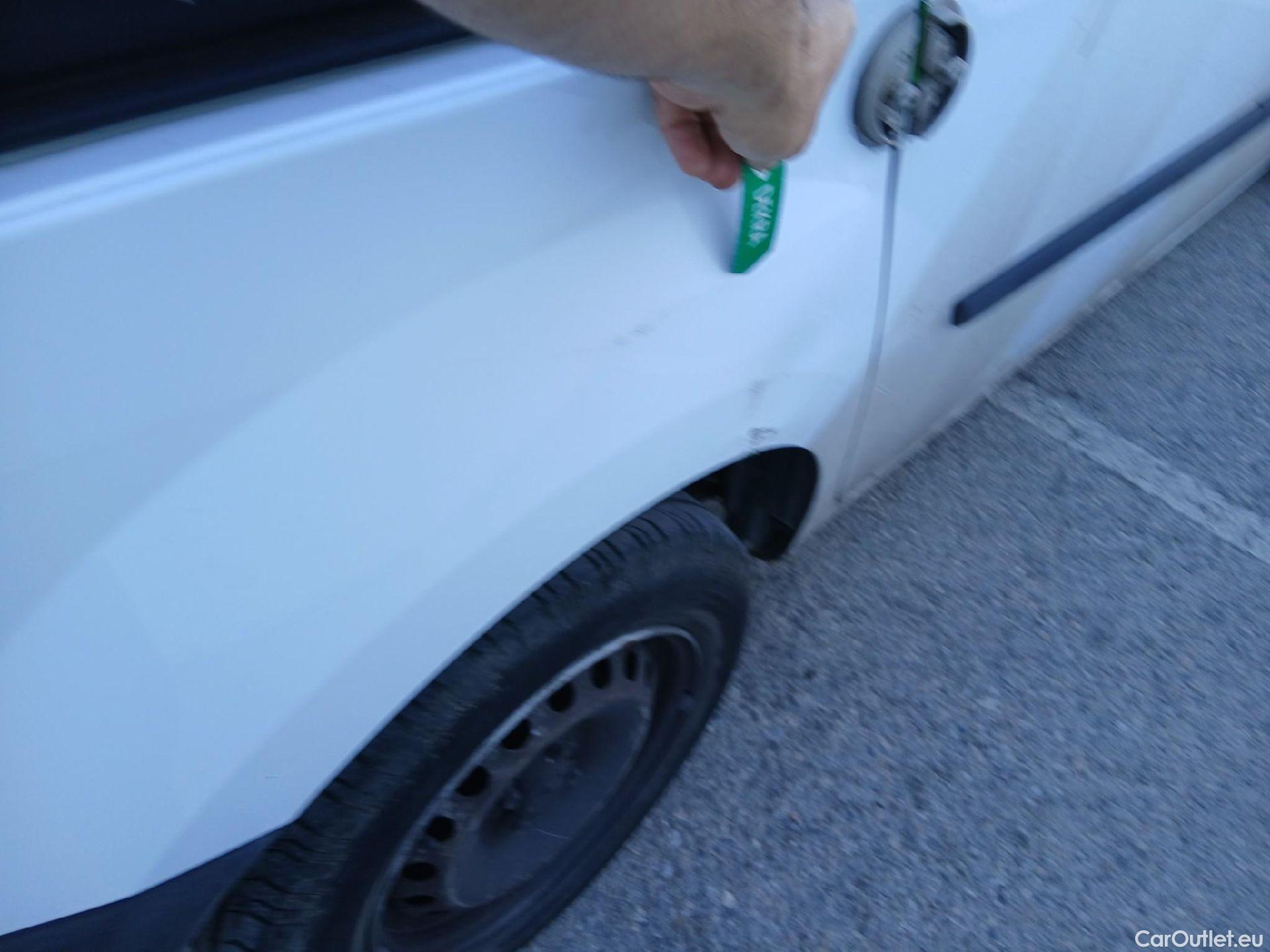  Renault  Kangoo RENAULT  Furgón/2013/3P/furgón derivado de turismo Profesional dCi 55 kW (75 CV) #20