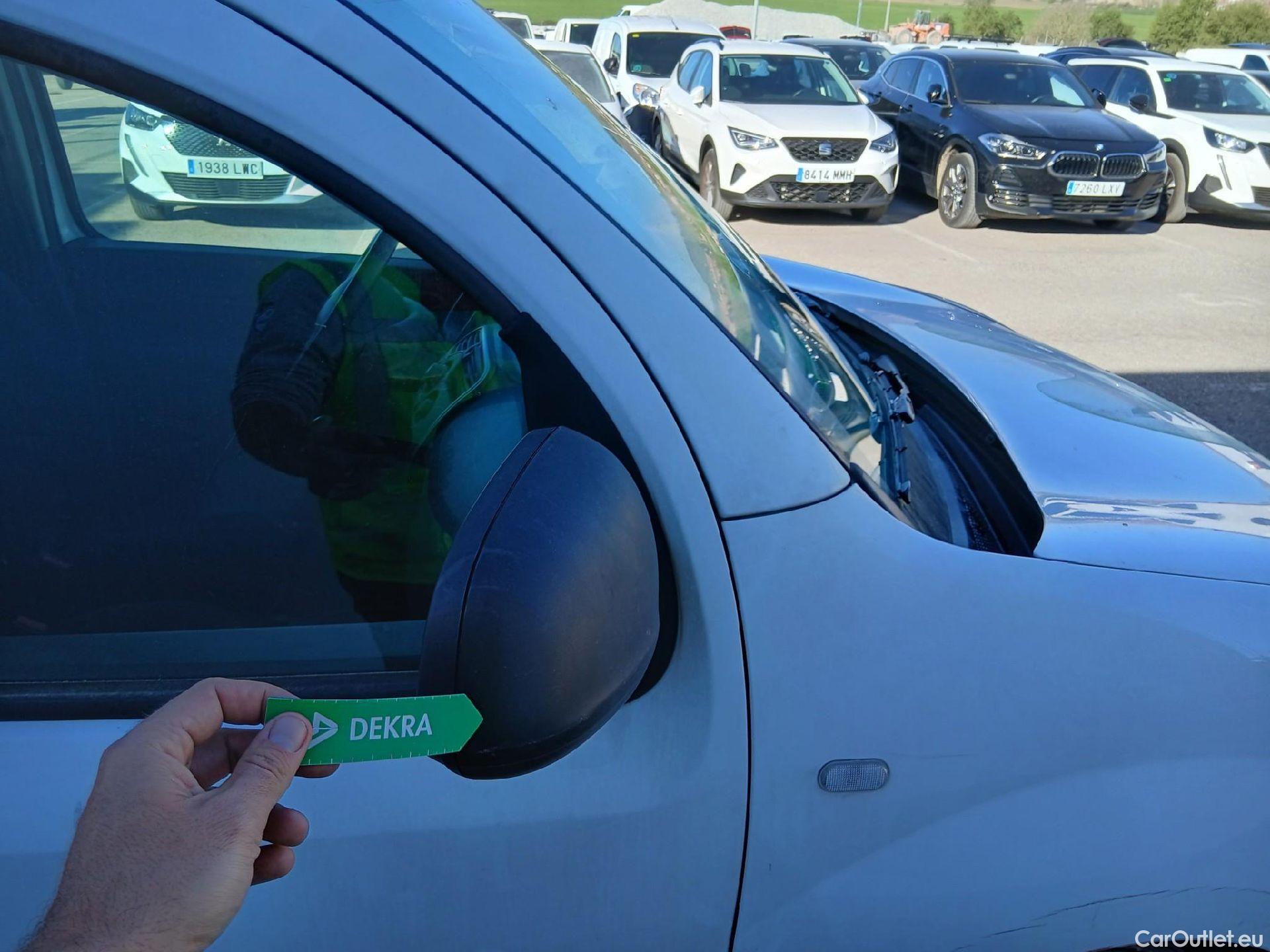  Renault  Kangoo RENAULT  Furgón/2013/3P/furgón derivado de turismo Profesional dCi 55 kW (75 CV) #25