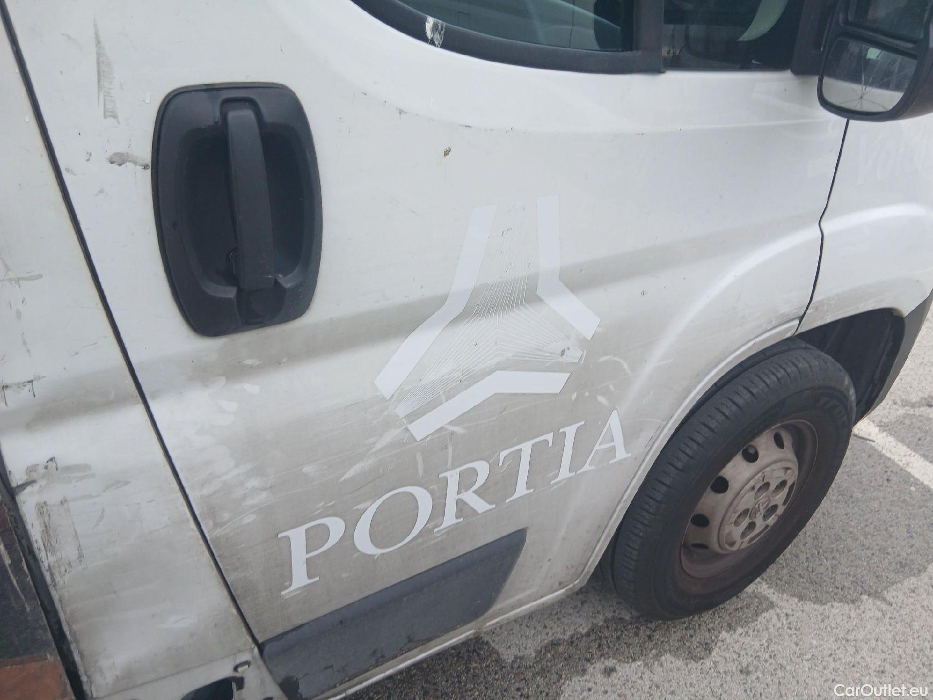  Peugeot  Boxer PEUGEOT  / 2014 / 4P / furgón Pack 335 L3 H2 BHDI 103kW (140CV) S&S #57