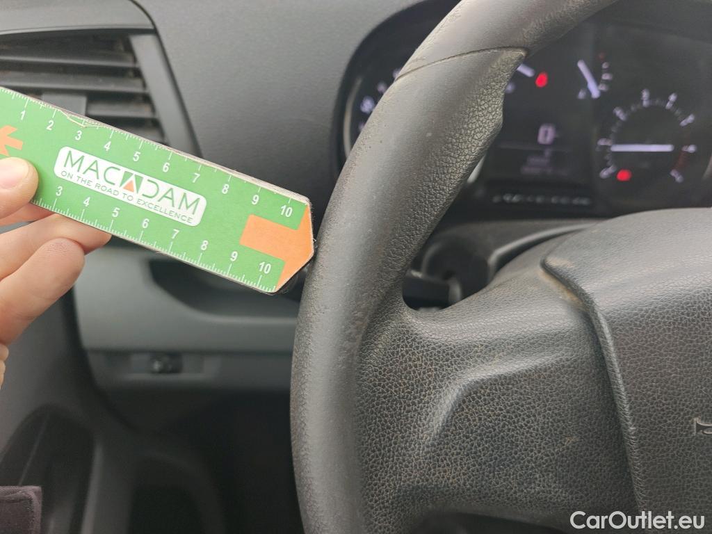  Opel  Vivaro OPEL  / 2019 / 4P / furgón 1.5 D 88kW (120CV) M Std Express M.P. DC #80