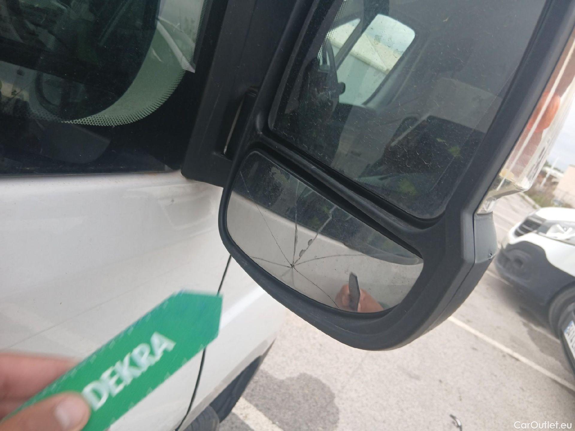  Peugeot  Boxer PEUGEOT  / 2014 / 4P / furgón Pack 335 L3 H2 BHDI 103kW (140CV) S&S #60