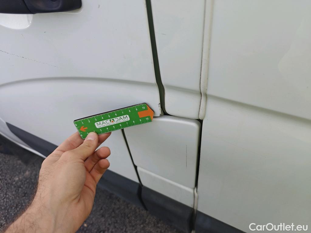  Nissan  NV400 NISSAN  / 2011 / 4P / furgón L2H2 3,5T 2.3dCi 99kW FWD Comfort #ISOTERMO# #65