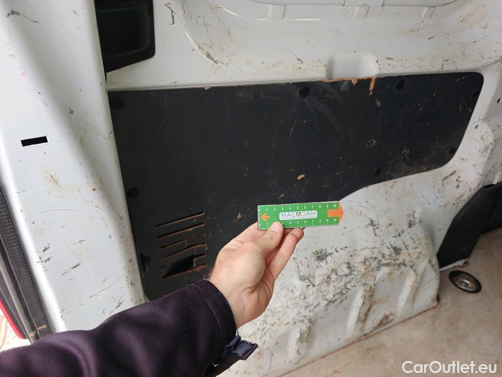  Opel  Vivaro OPEL  / 2019 / 4P / furgón 1.5 D 88kW (120CV) M Std Express M.P. DC #63