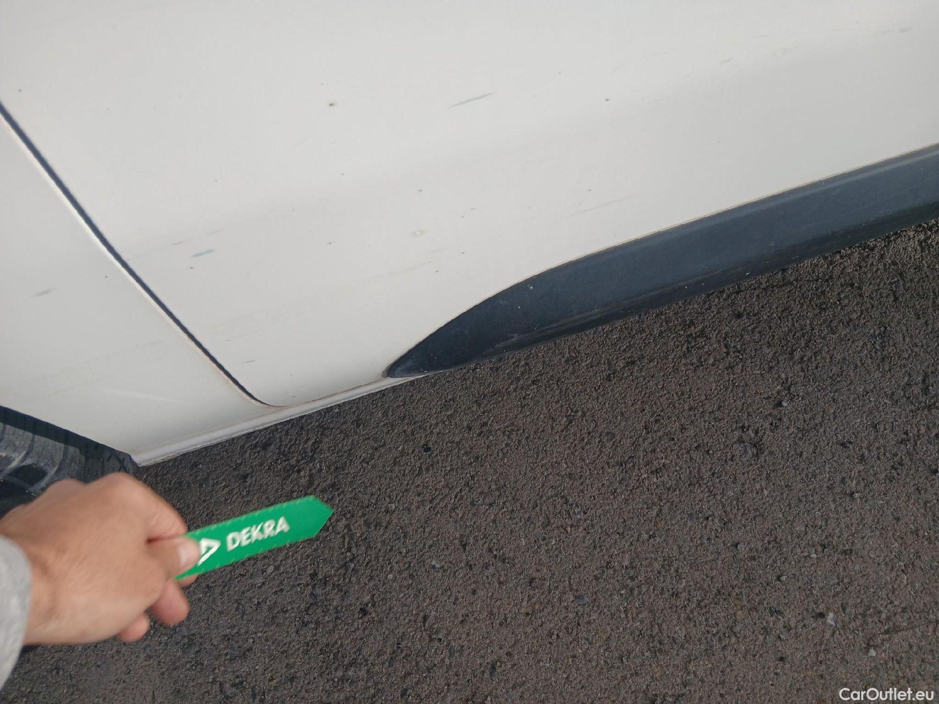  Peugeot  Expert PEUGEOT  / 2016 / 4P / furgón Furgón Premium 2.0 BlueHDi 120 Standard #18